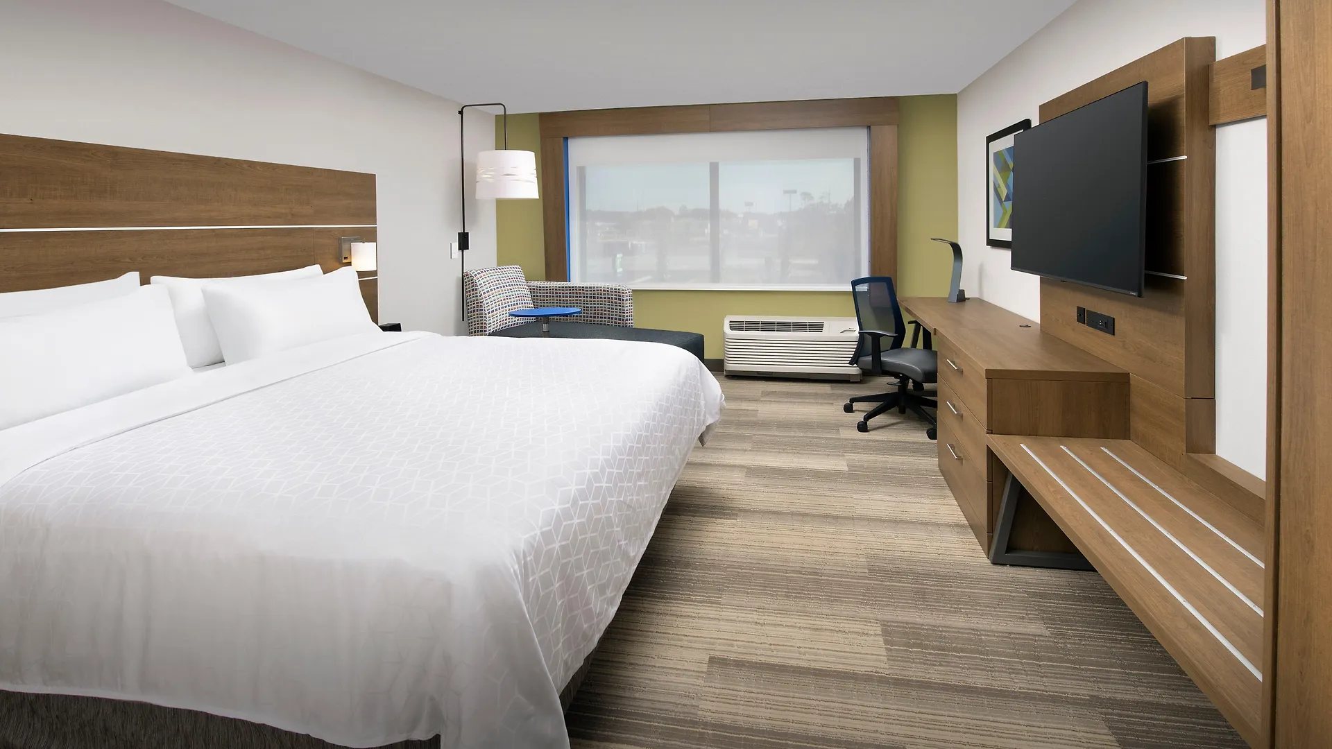 Holiday Inn Express Pensacola Downtown By Ihg 3*,